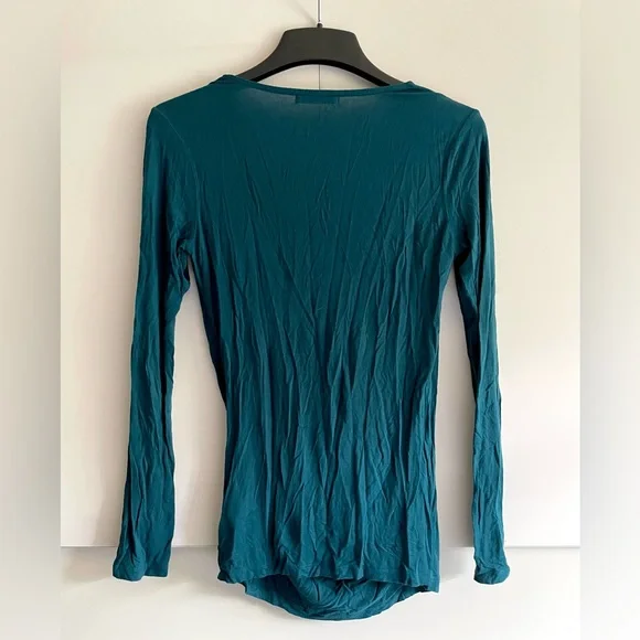 🚨MUST BUNDLE🚨Velvet by Graham and Spencer Teal Crossover Blouse - Picture 4 of 6